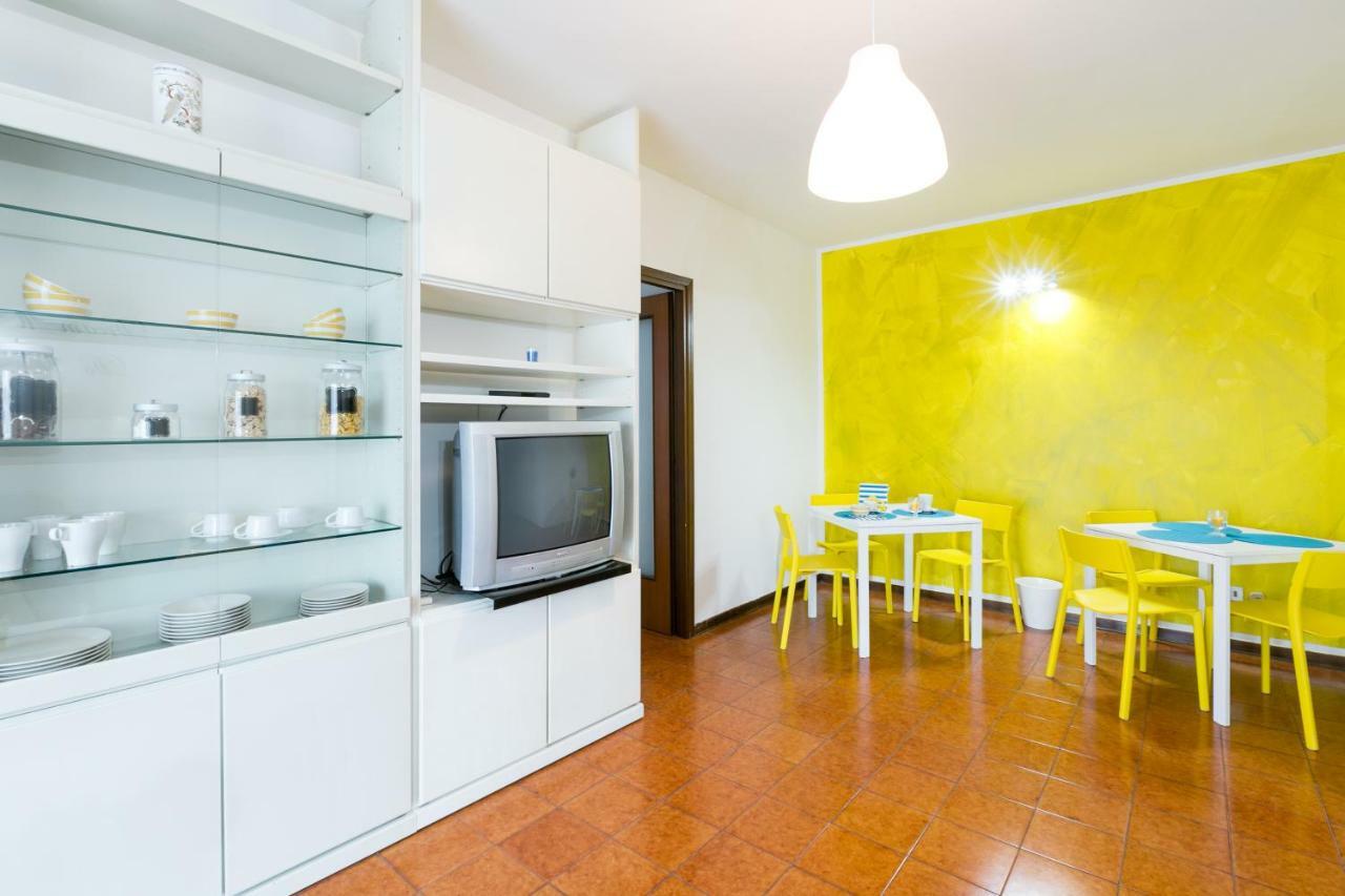 Vacanze Romane Bed and Breakfast Exteriör bild
